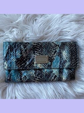 Kenneth Cole Reaction Early 2000s Blue & Black Snake-Print Clutch Wallet